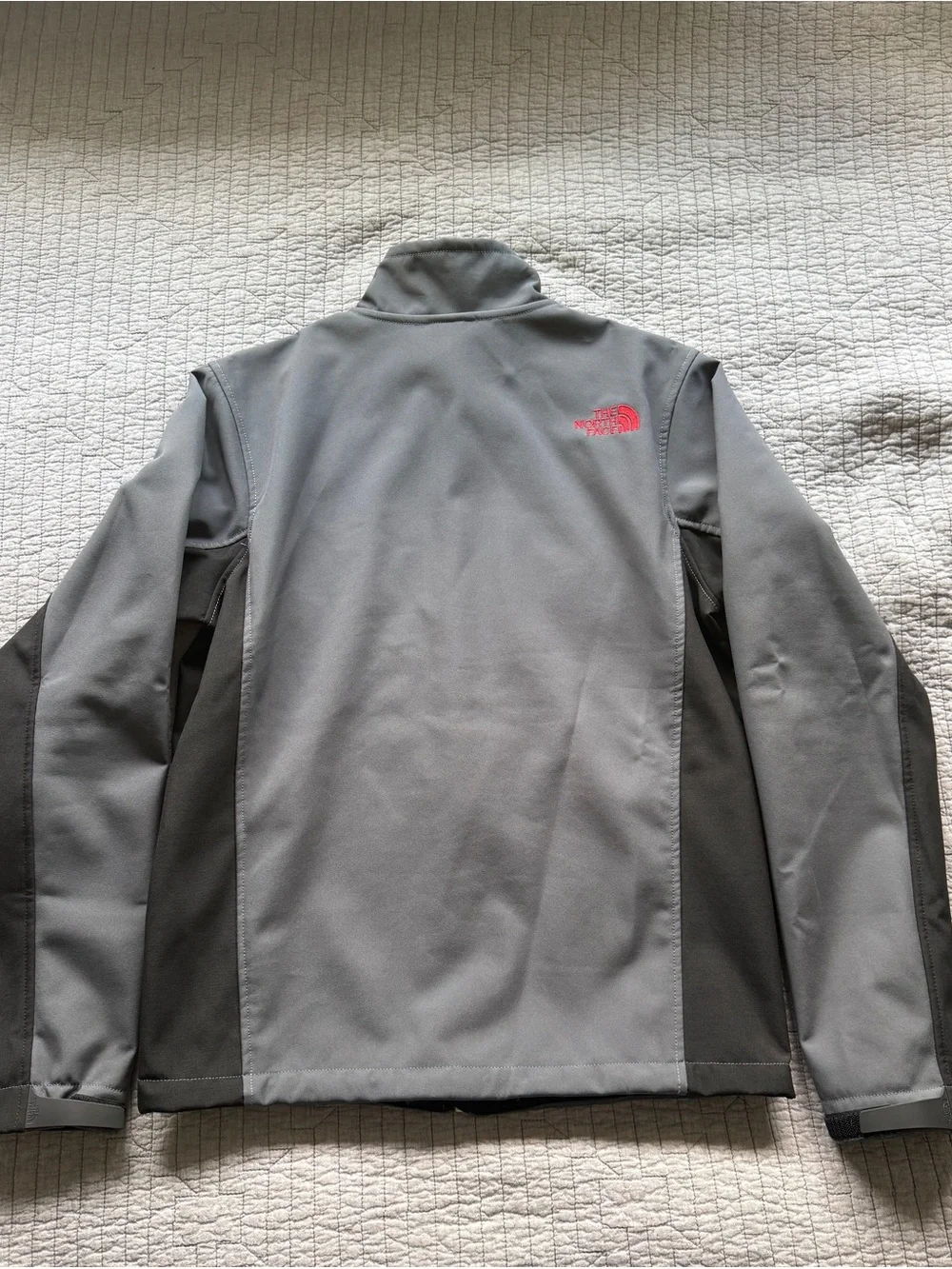 North Face Men’s Apex Bionic Softshell Jacket Small Gray Black Red